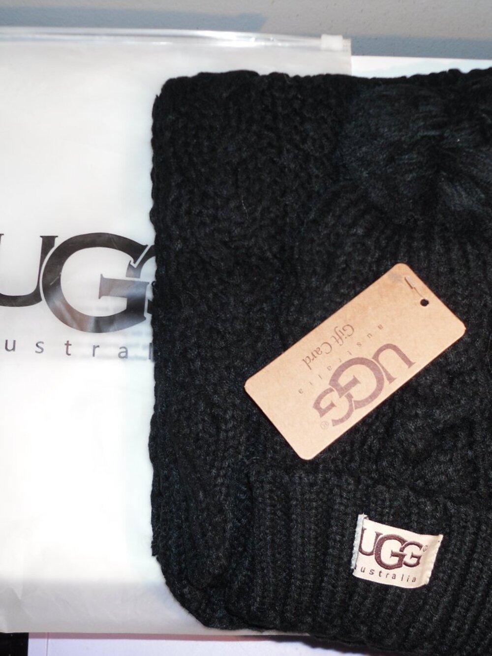 UGG women's black winter hat & scarf set Brand new